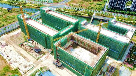 【奮戰(zhàn)三季度 打贏攻堅(jiān)戰(zhàn)】柳州市明德小學(xué)2#、3#教學(xué)樓主體結(jié)構(gòu)通過驗(yàn)收